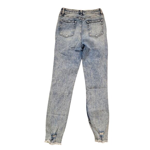 Tinseltown Junior 5 Distressed Straight Leg Jeans Light Wash Grunge Skater Punk - Picture 6 of 10